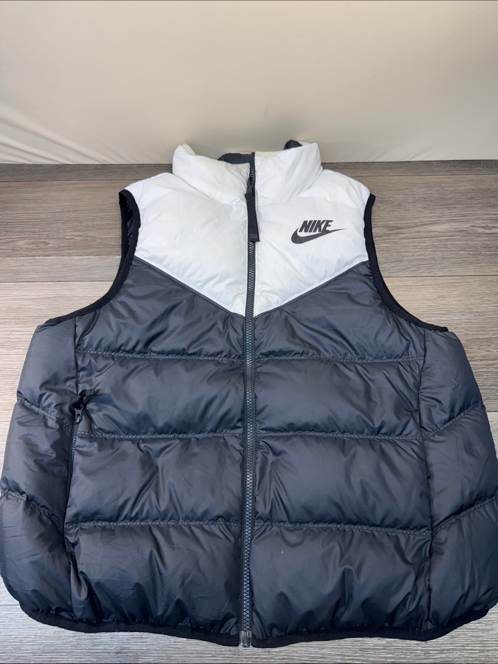 Nike Black and White Quilted Puffer Vest - Women's large